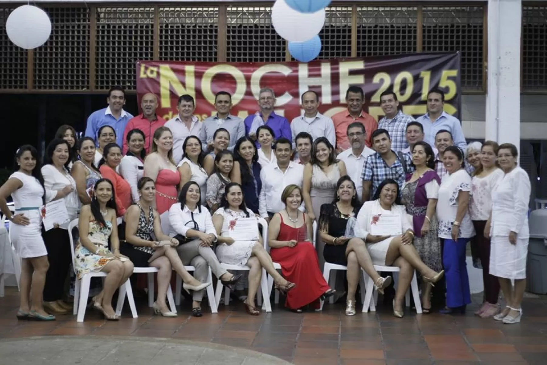 La Secretaría de Educación y Cultura Municipal quiso rendir un homenaje y exaltar la labor docente y directiva docente, a través de la entrega de menciones honoríficas y reconocimientos.