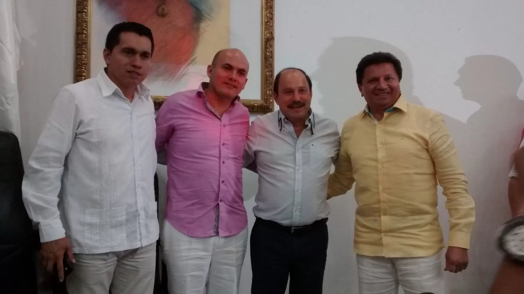 William Cárdenas, como presidente, Hernando Henao Ciro, como primer vicepresidente y Dúmar Sánchez, como segundo vicepresidente, acompañados del gobernador de Arauca, Ricardo Alvarado.