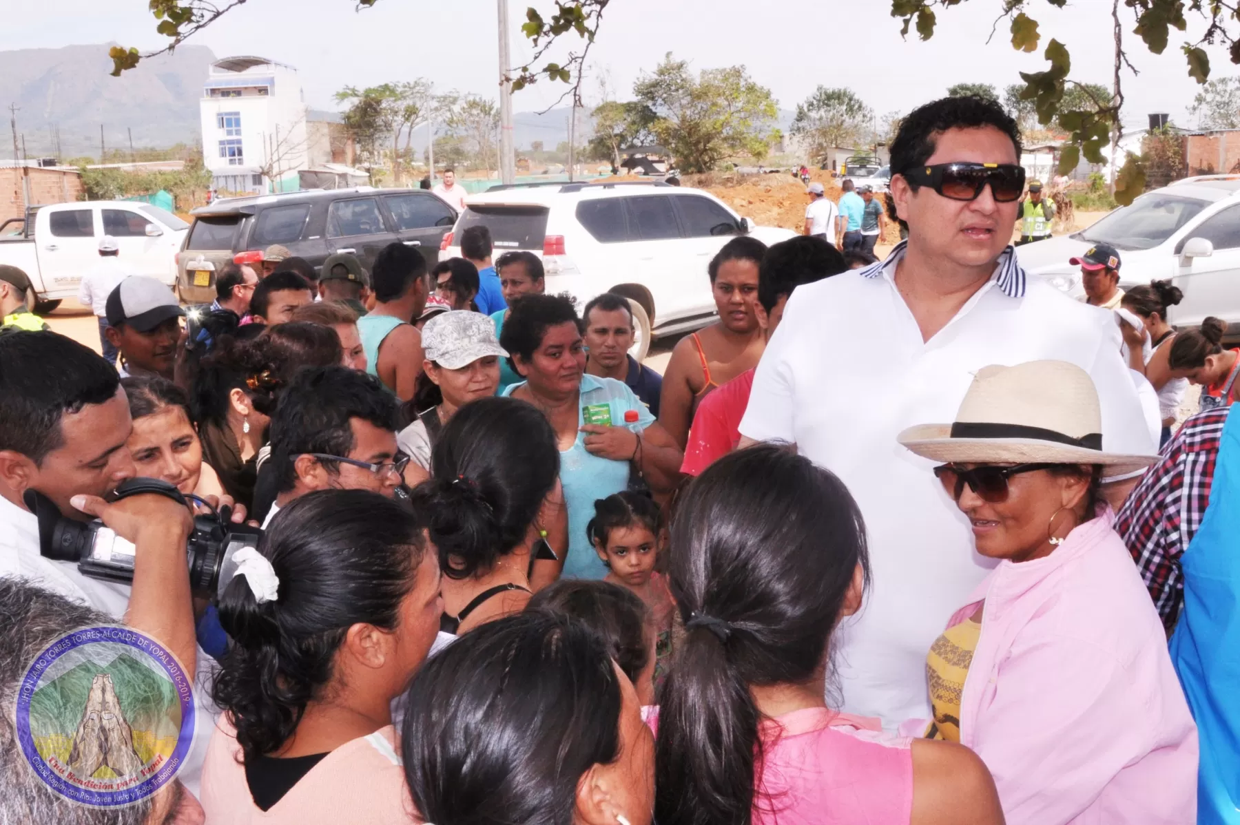 Alcalde de Yopal Jhon Jairo Torres, llegó a un acuerdo con las familias de Bosques de San Martín y abandonan la invasión.
