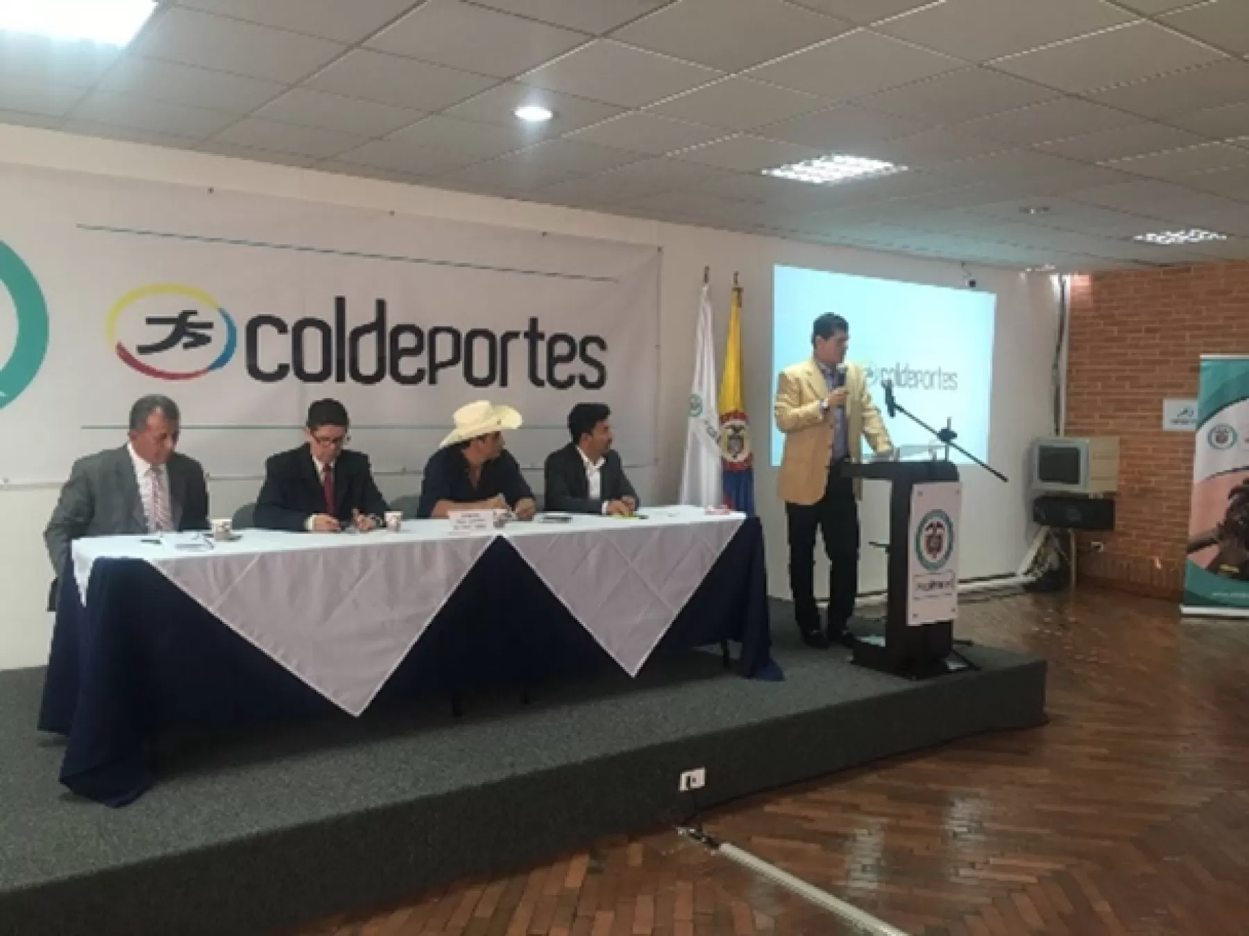 Los departamentos de Meta y Casanare oficializaron su candidatura conjunta para ser sede de los XXI Juegos Deportivos Nacionales y V Paranacionales previstos para el año 2019.