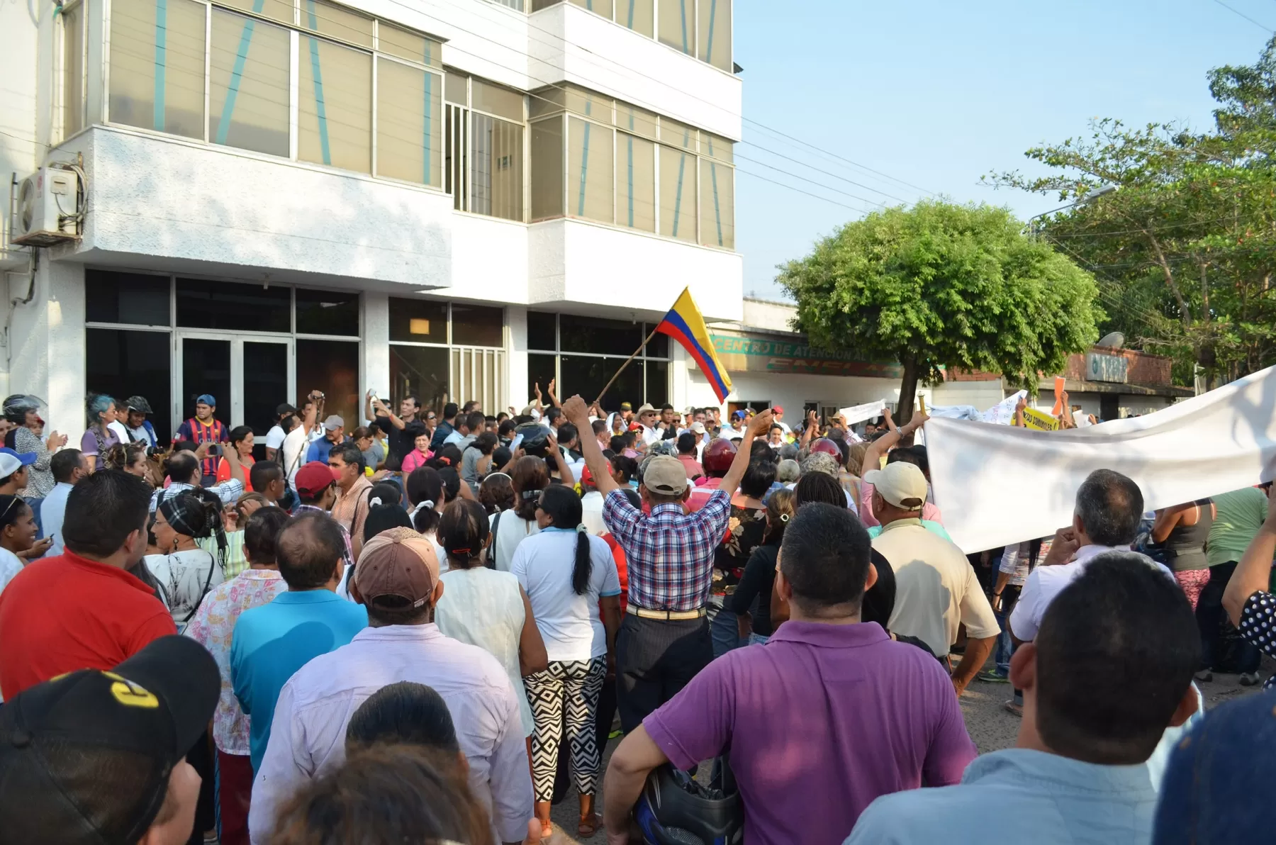 Comunidad araucana protesto el pasado 1 de abril por los altos costo del servicio de energía en el departamento de Arauca.