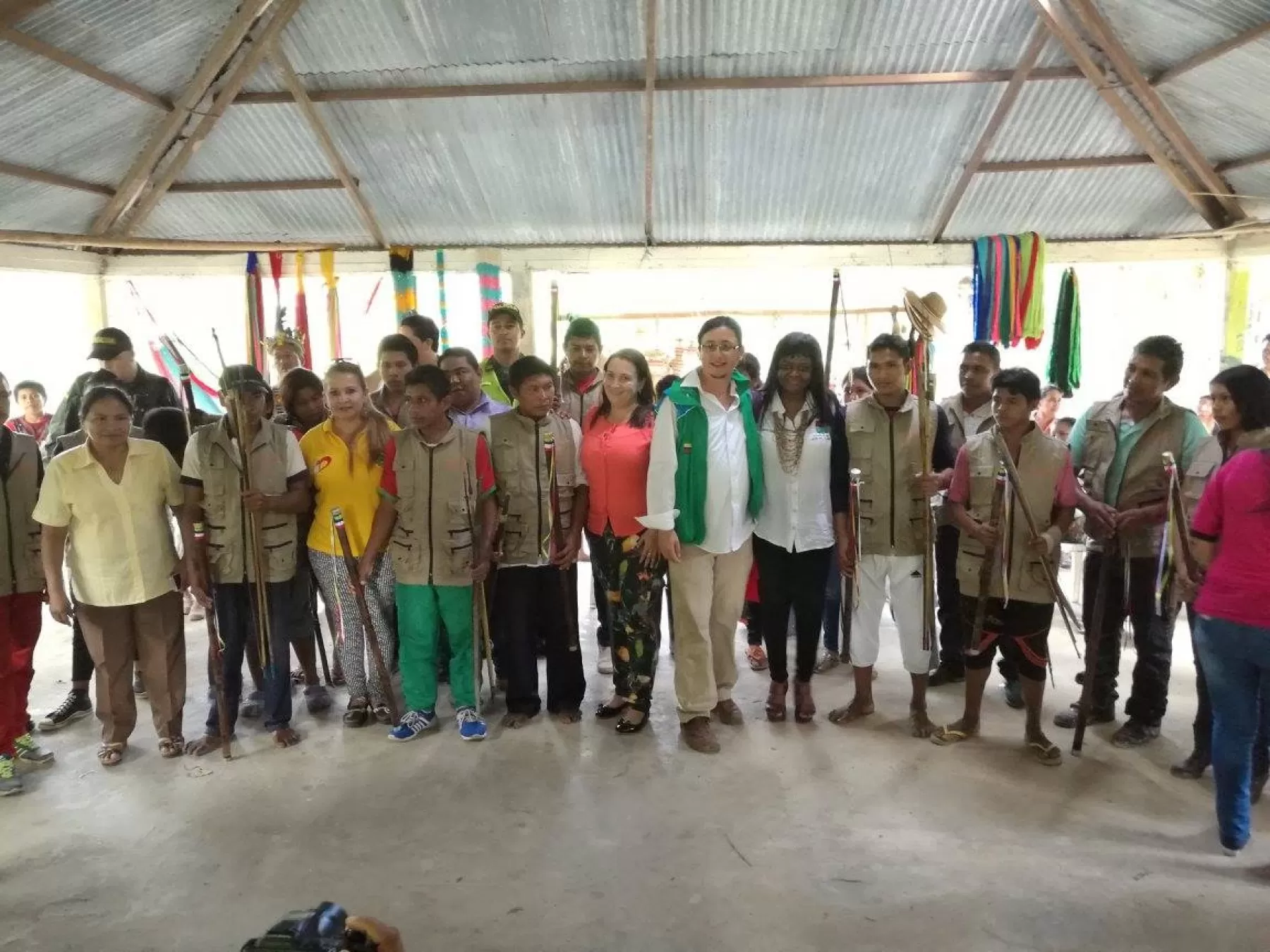 Indígenas Sikuani presentaron la nueva guardia indígena, que fortalecerá la seguridad y convivencia de los resguardos de Corocito, Matecandela y La Estrellita.