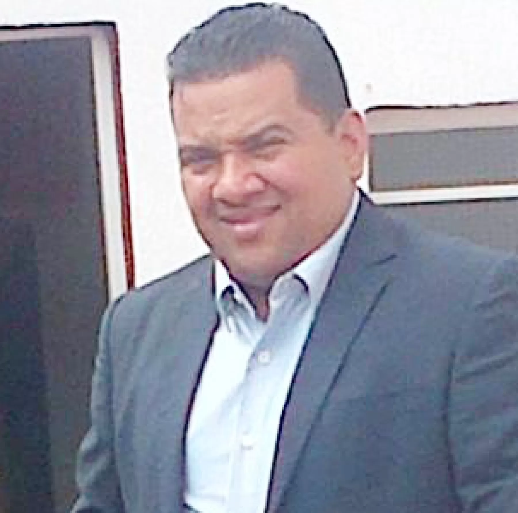 El abogado defensor de los derechos humanos, Francisco Javier Gómez Ayala, fue atacado por desconocidos que lo hirieron con arma blanca en su casa ubicada en el barrio las Corocoras de Arauca.
