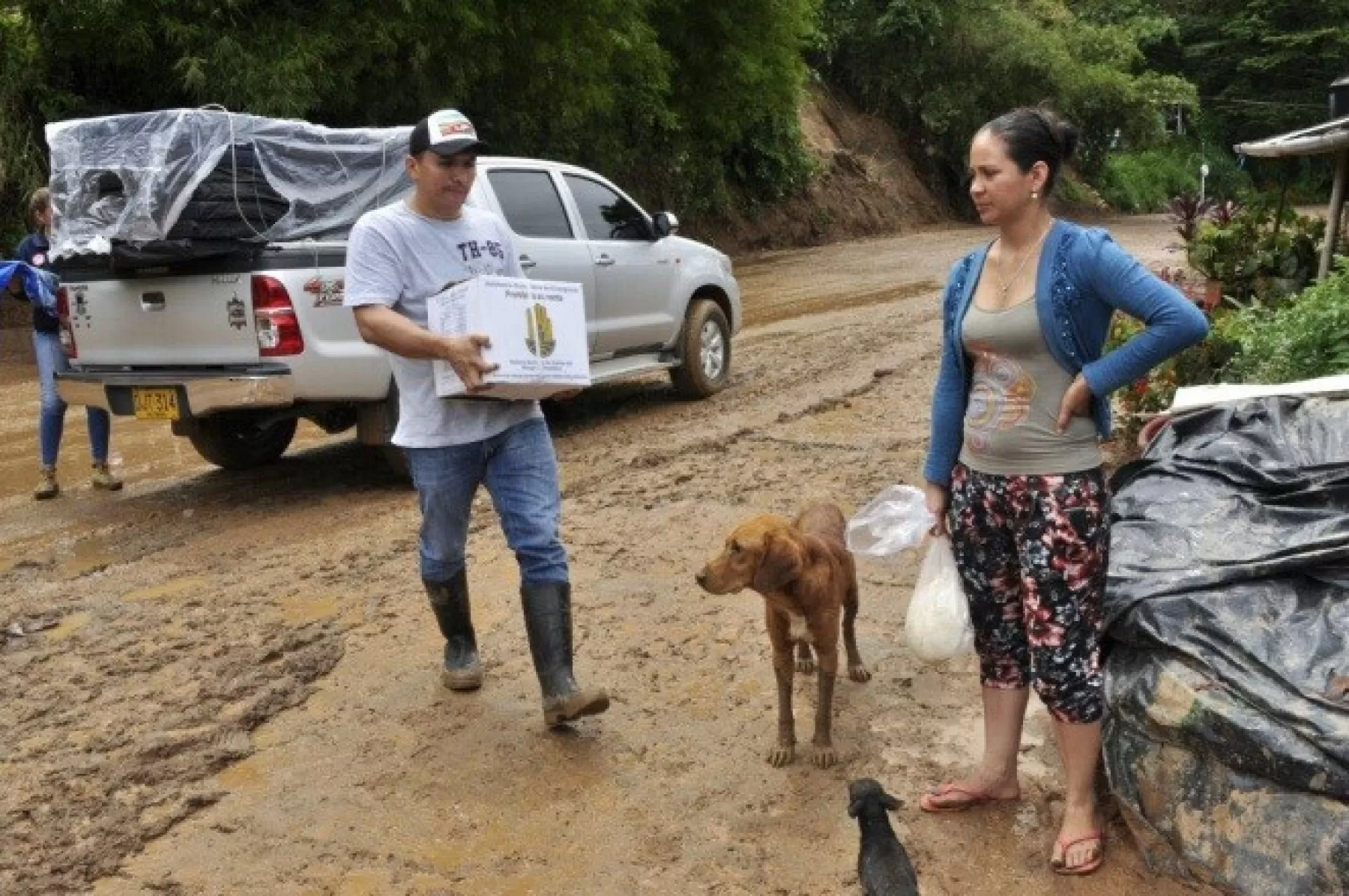 Kits de aseo personal y de cocina, colchonetas y frazadas, son parte de las primeras ayudas entregadas durante el fin de semana por el Gobierno de Villavicencio