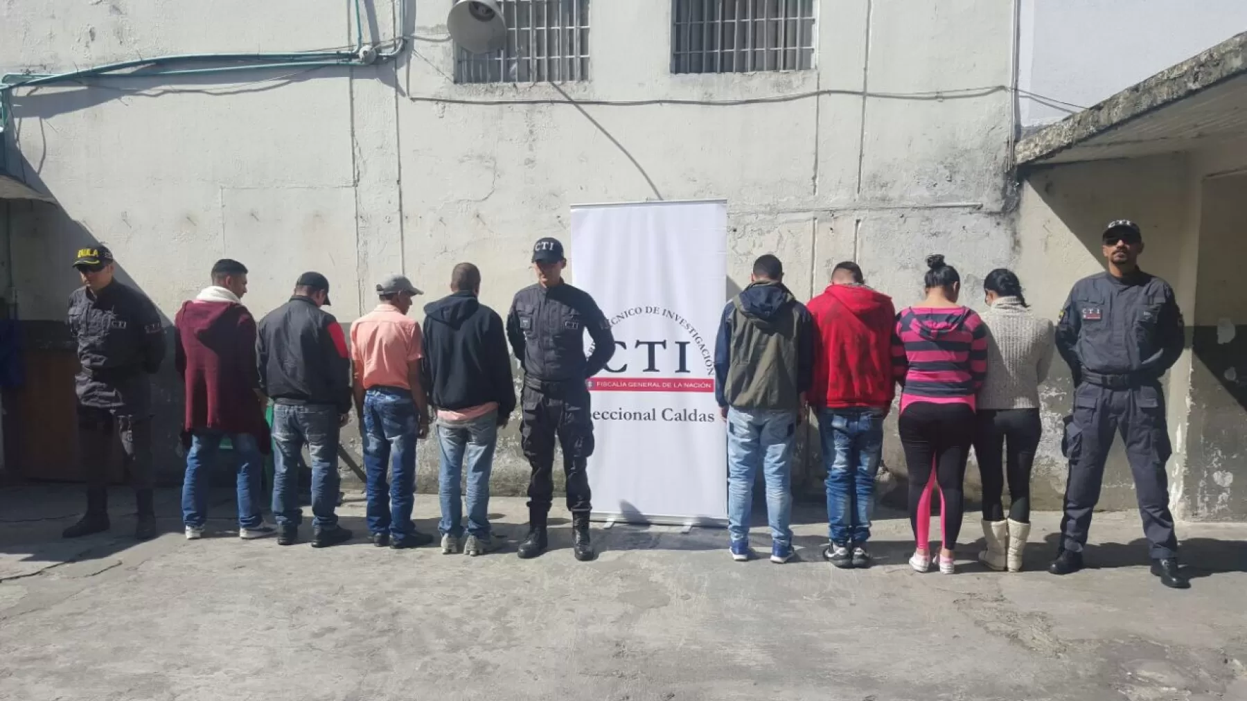 Las autoridades informaron que en un trabajo coordinado e interagencial, el Ejército Nacional logró la captura de ocho presuntos miembros de la delincuencia común y dos presuntos miembros del Eln.