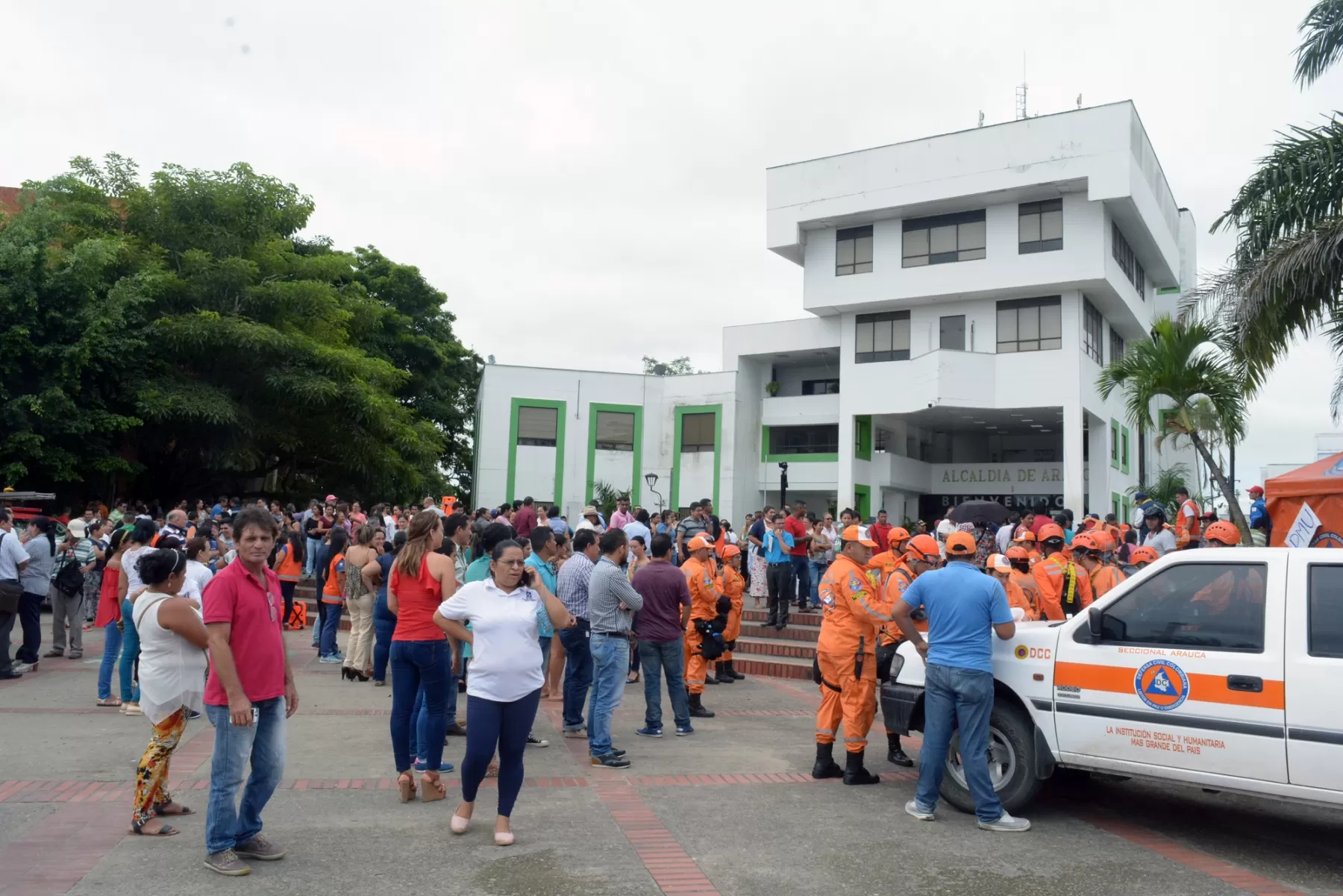 Masiva participación de ciudadanos en simulacro ante emergencia de sismo en el municipio de Arauca.