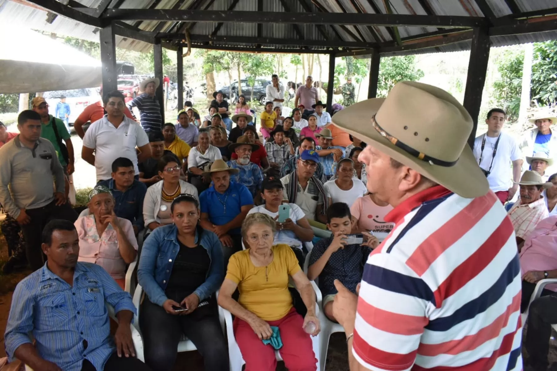La comunidad de 77 veredas expuso sus necesidades para que éstas sean resueltas por la Administración de Edgar Tovar.