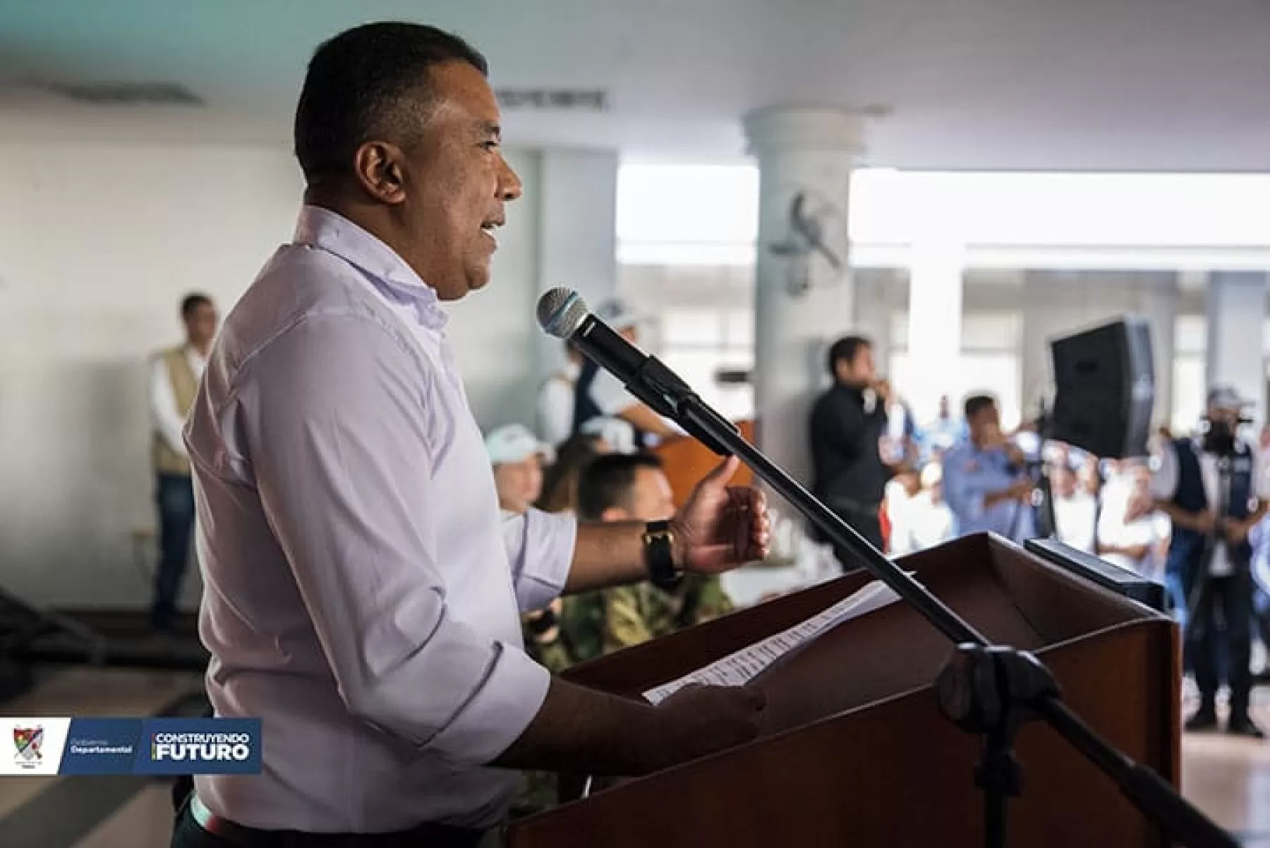 No nos temblará la mano para retirar trabajadores que no se comprometan con la iniciativa, afirmó Facundo Castillo, gobernador de Arauca.