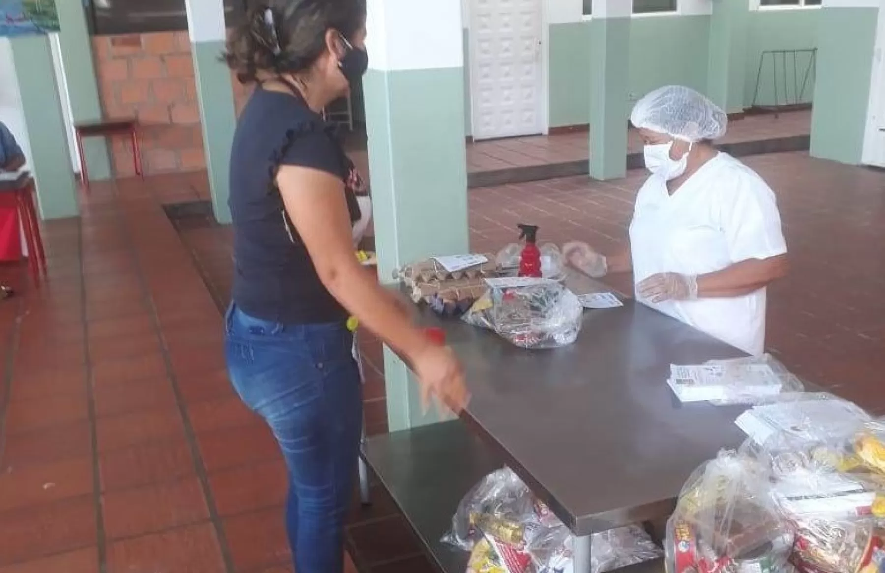 Inició segundo ciclo de entrega del paquete alimentario para los estudiantes del municipio de Arauca, anunció la alcaldía.