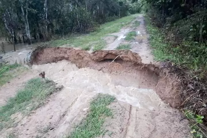 La corriente del río Arauca rompió el dique en el sector de la Payara, vecinos en alerta por inundaciones.
