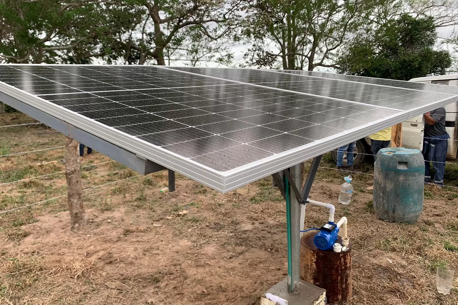 Agricultores de Arauca se benefician con entrega de sistemas fotovoltaicos para garantizar acceso al agua