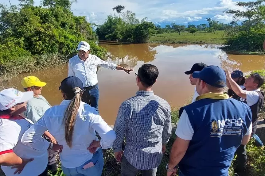 Atención inmediata a emergencia provocada por inundaciones en Puerto Nariño, ofrecieron Gobierno departamental y alcaldía de Saravena.