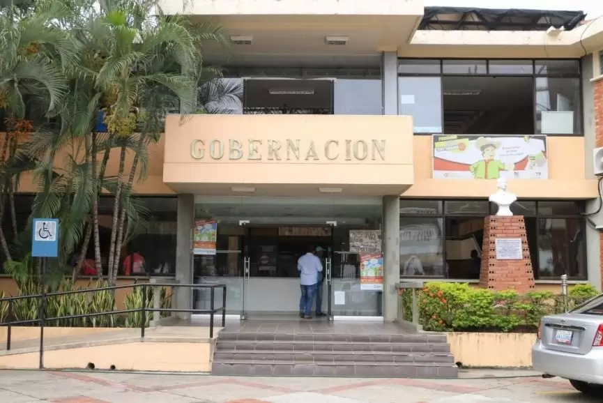 Padres emprendedores serán honrados en la exposición 'Haciendo Visible lo Invisible' en Arauca