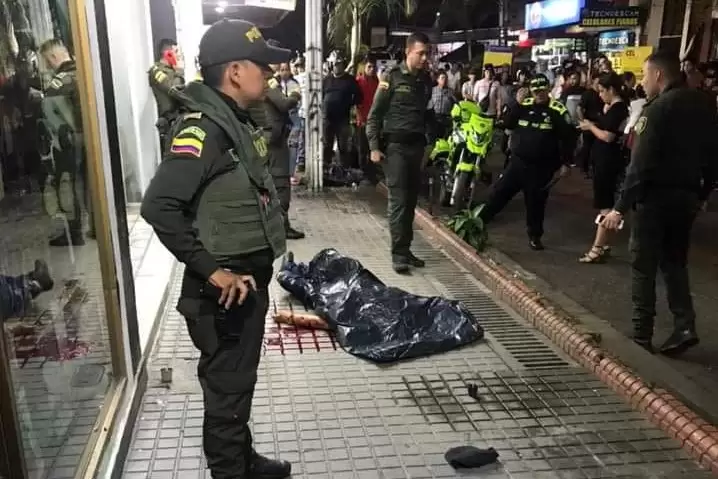 Un hombre identificado como presunto miembro de grupo insurgente es una de las víctimas fatales.