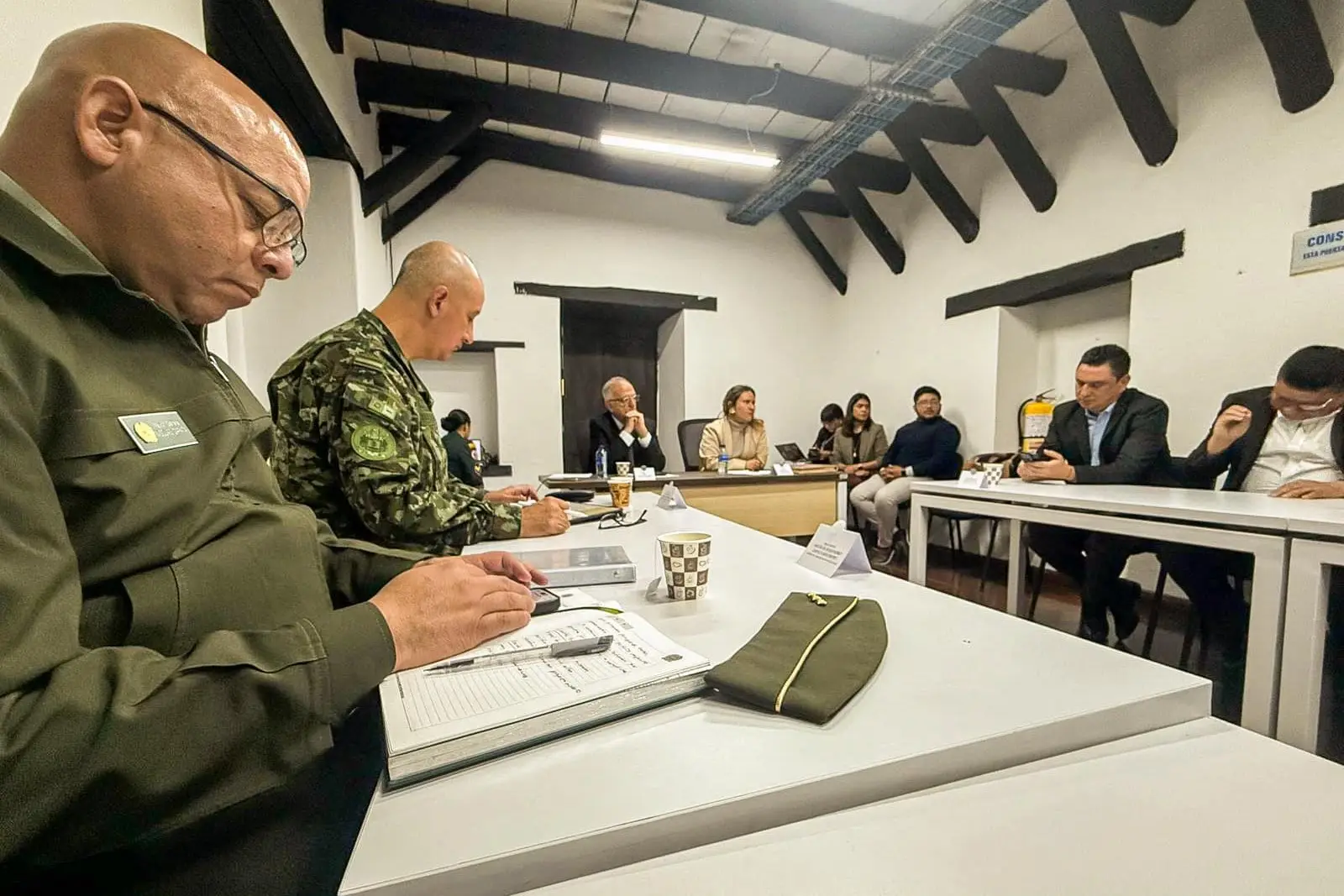 Reunión clave en Bogotá: buscan soluciones urgentes para la inseguridad en Arauca