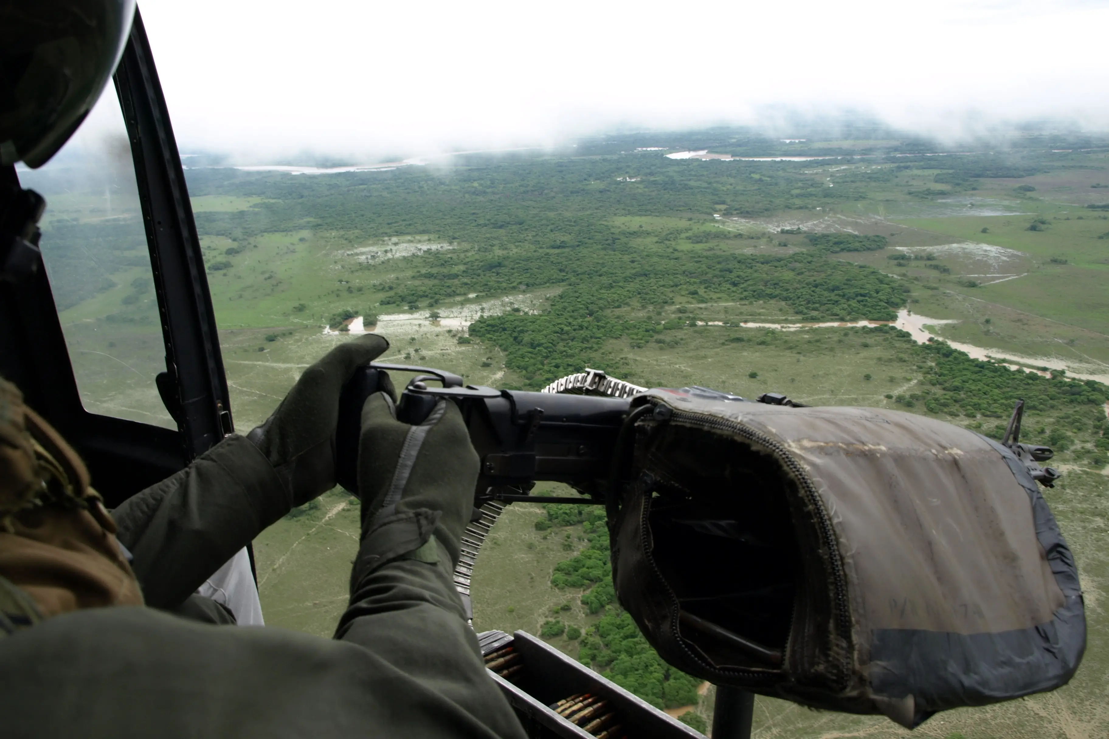 Identifican ocho cuerpos tras bombardeo contra disidencias de las Farc en Arauca.