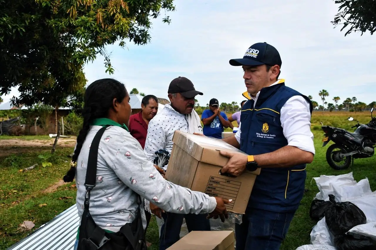 Atención a familias y comunidad educativa en Paz de Ariporo