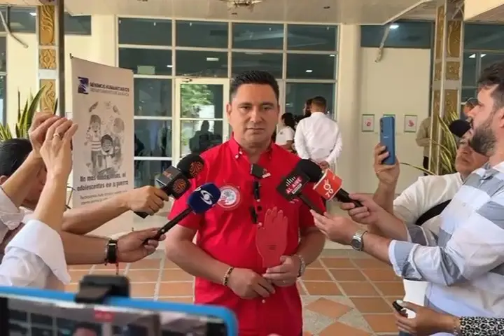 En rueda de prensa, rechaza ataque con drones al cantón militar de Saravena, Arauca