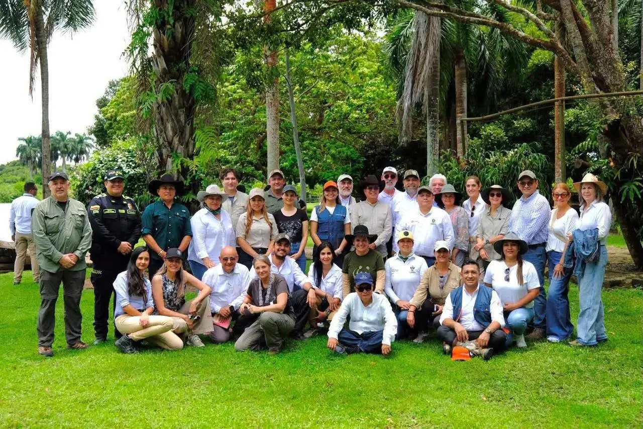Autoridades ambientales, organizaciones de conservación y comunidades participaron en la jornada de liberación de los ejemplares de cocodrilo del Orinoco.