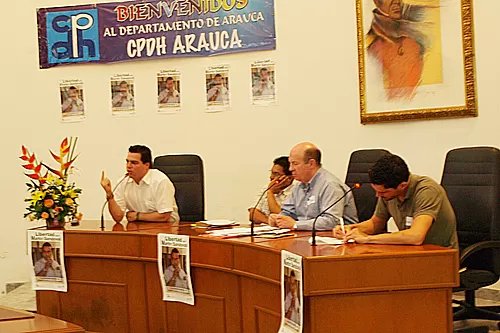 <p>Intervenci&oacute;n del gobernador (E) de Arauca Alejandro Arbel&aacute;ez ante la comisi&oacute;n de parlamentarios brit&aacute;nicos y sindicalistas estadounidenses.</p>
