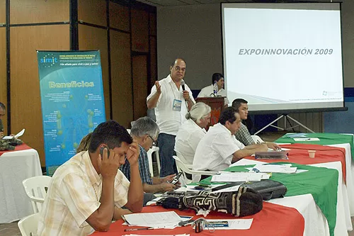 <p>Alcaldes asistentes al Primer Encuentro de municipios de Frontera.</p>