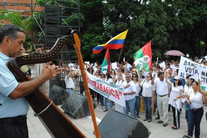 En Arauca realizaron una marcha en en defensa de las regalías que deja el petróleo en la región.