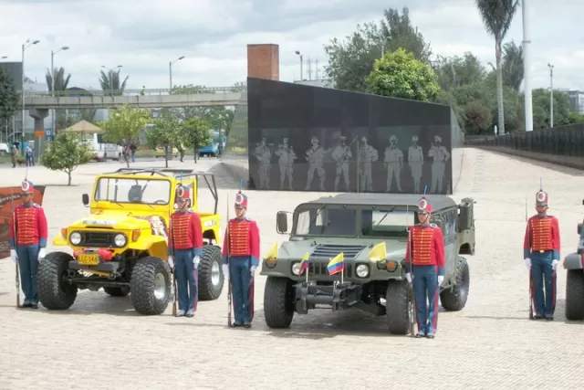 Desde el monumento a los héroes caídos en Bogotá hasta el centro de la ciudad de Arauca se realizará el Rally Héroes del Arauca del 16 al 20 de julio de 2011. En vehículos 4x4, Quads y Motos los participantes recorreran los 1.200 kilómetros. 