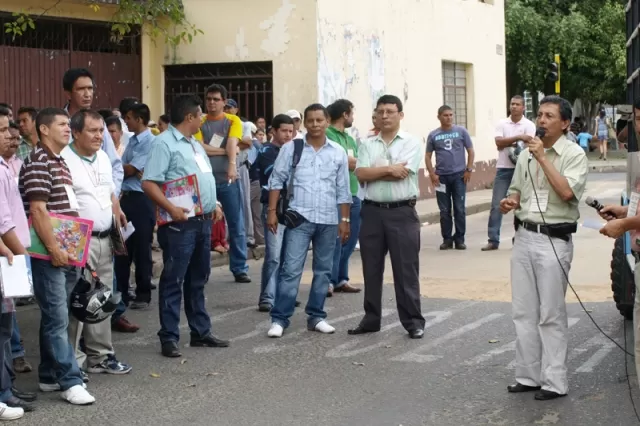 Educadores marcharon en Arauca pidiendo reivindicaciones a sus derechos.