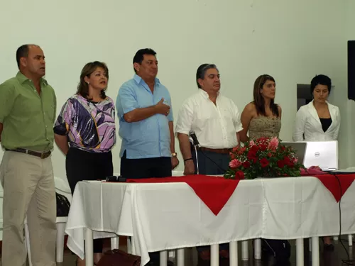 Entrega de informes de compromisos presidenciales con Arauca.