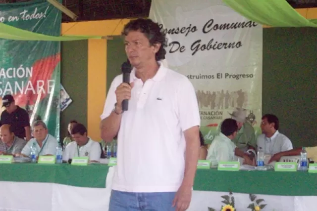 Procuraduría General confirmó destitución e inhabilidad por 11 años a Raúl Flores, gobernador de Casanare, fue hallado responsable de irregularidades en la suscripción del contrato  prestación de servicios educativos 009 de 2008.