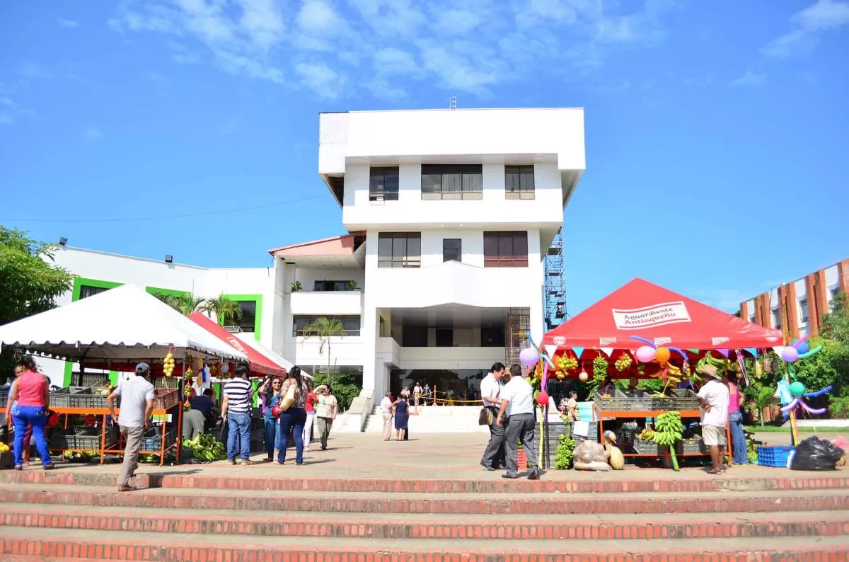 por partido este viernes Alcaldía de Arauca, tendrá jornada continua de trabajo. Será de 7 a.m., a 2 p.m.