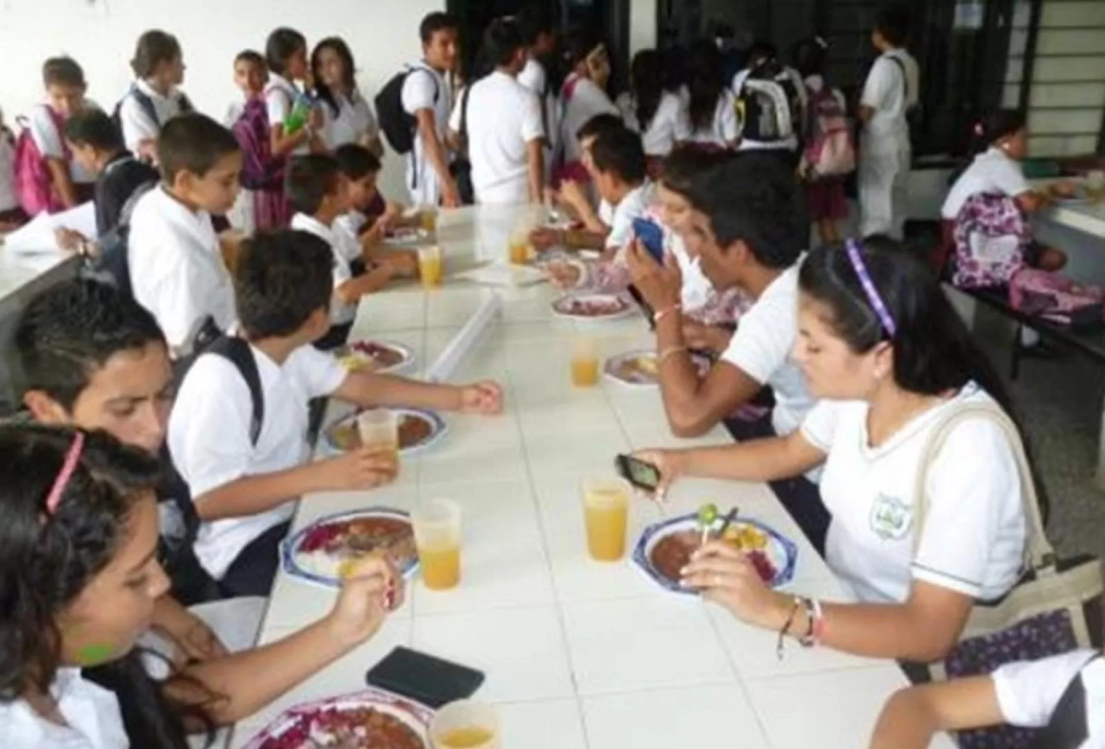 A 33.823 niños se incrementó en el 2014 la alimentación escolar en Villavicencio.