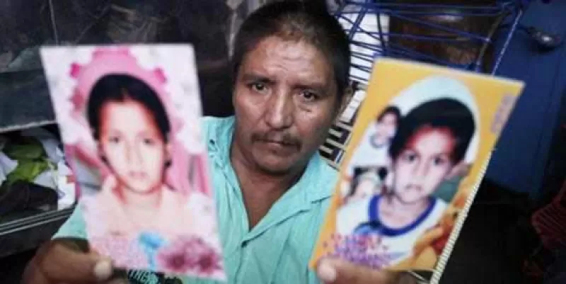 Álvaro Torres padres de los tres niños asesinados por el Muñoz Linares dijo que la pena no es suficiente para sanar todo el dolor que sintió por la muerte de sus hijos.