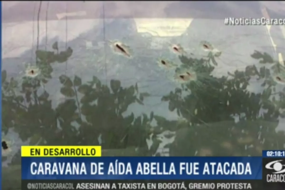 Vehículo de escoltas de Aida Abella, impactado por desconocidos en la zona rural del departamento de Arauca.