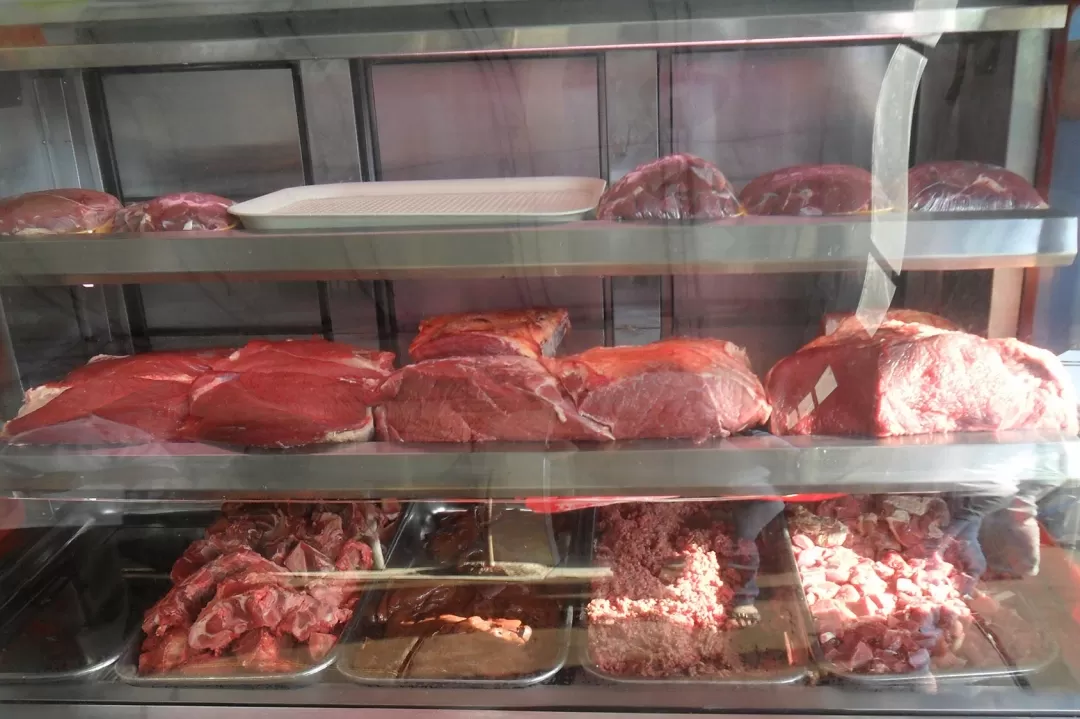 Seis expendios de carne se cerraron durante visitas a establecimientos de la plaza de mercado de la ciudad de Arauca.