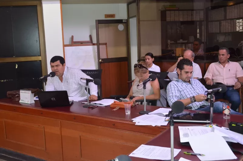 Con la modificación al Estatuto Tributario buscan beneficiar a los comerciantes y los deudores de impuestos municipales.