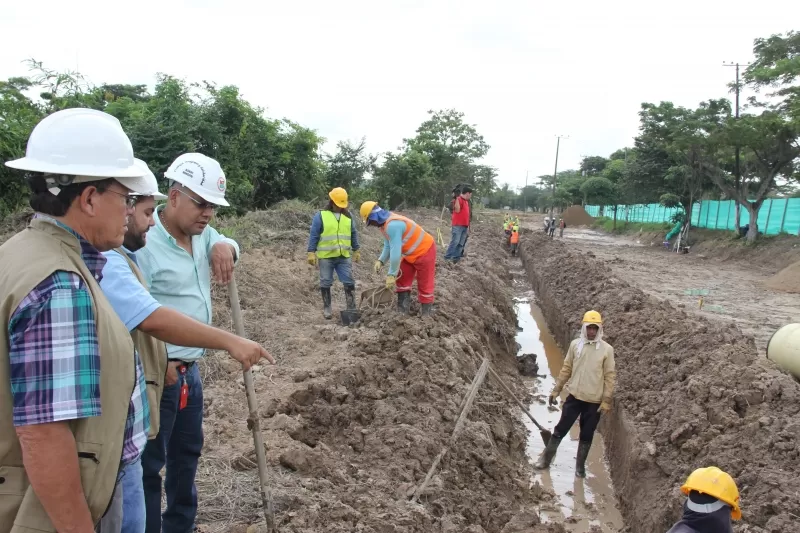 Doble calzada, que va desde el hospital San Vicente hasta la Avenida Quinta en la ciudad de Arauca, fue revisada por mandatario local.