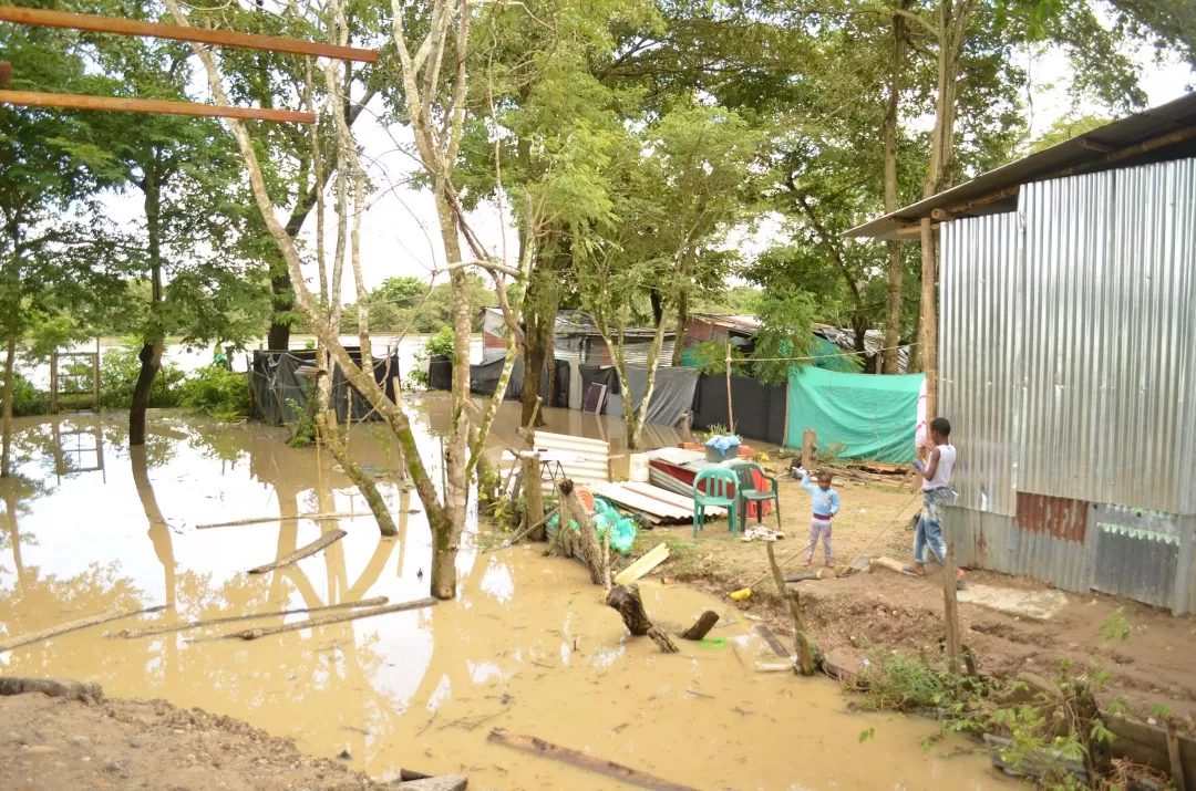 El desbordamiento del río Arauca, afecta a las poblaciones ribereñas del departamento de Arauca.
