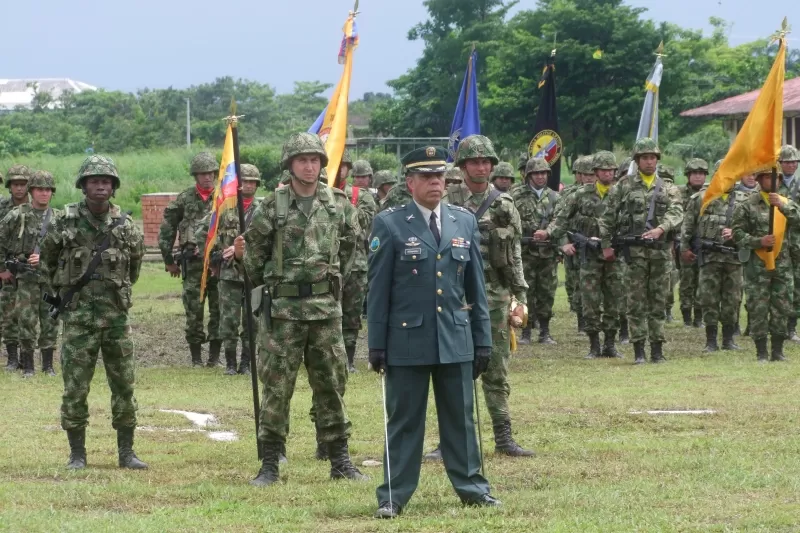 En ceremonia militar llevada a cabo en el campo de paradas de la Décima Octava Brigada se posesionó el Coronel Juan Carlos Hernández Largo, como su nuevo comandante.