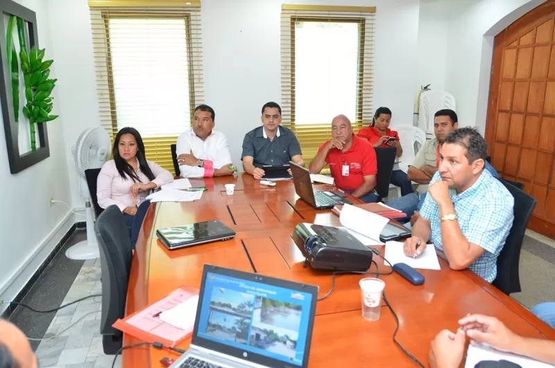 Cumpliendo compromisos adquiridos en la visita de cancilleres realizado el pasado 9 de agosto se realizo en Arauca la reunión binacional para conocer los estados de los pasos fronterizos en esta región.