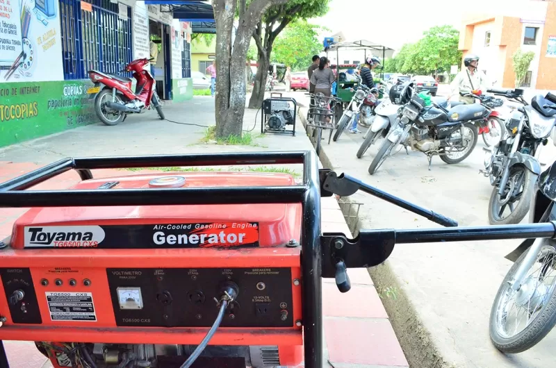 Todo el departamento de Arauca se encuentra sin fluido eléctrico, ISA investiga donde se genero el daño, las autoridades no descartan un atentado a la línea.