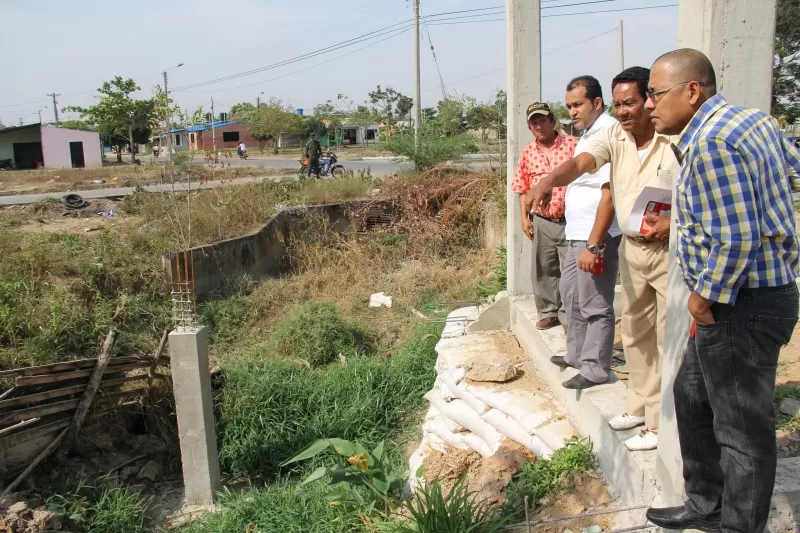 Las autoridades de Arauca visitan barrios periféricos y buscan soluciones para que no se vean afectados en la temporada de lluvia.