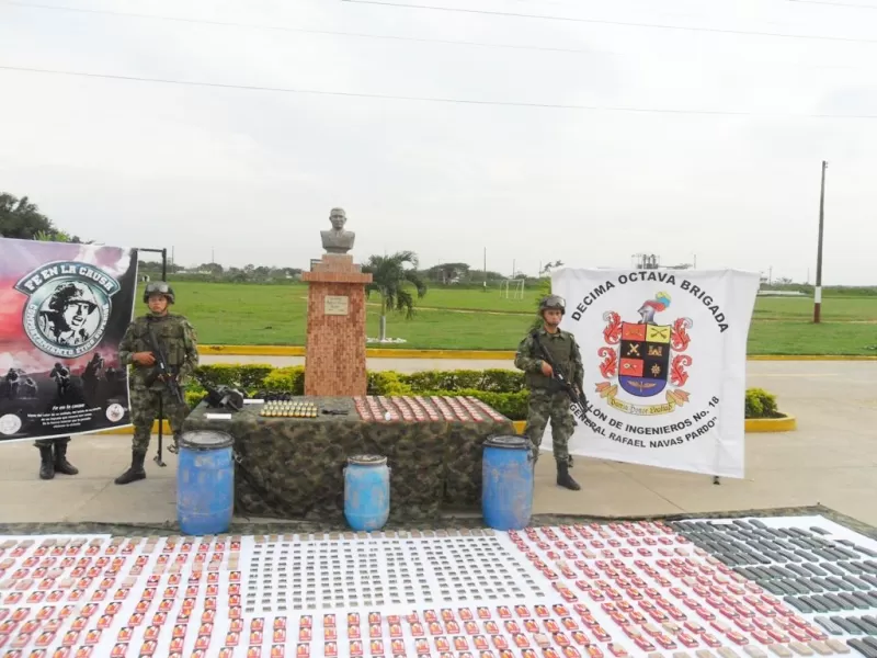 Elementos encontrados en una caleta de las farc