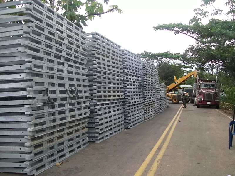 El puente Acrow traido de Tolemaida tiene una capacidad para vehículos con un máximo de 50 toneladas de peso.