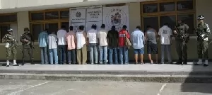 Los 13 supuestos integrantes de las Farc que fueron capturados.