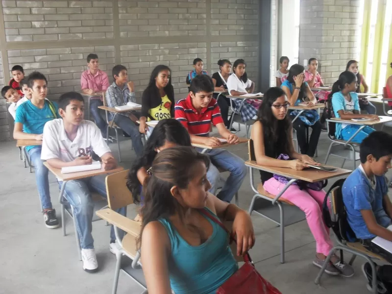 Con 1250 Estudiantes,  43 de docentes y directivos comenzaron clases en Megacolegio Los Progresos de la Comuna V de Yopal.