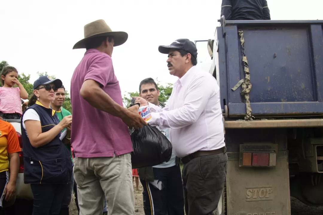 Entrega de ayudas a damnificados por invierno en Casanare.