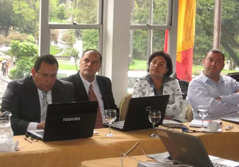 <p><em>Funcionarios del municipio reunidos  con el IFC  en Bogot&aacute; para la formulaci&oacute;n del plan de acci&oacute;n.</em></p>