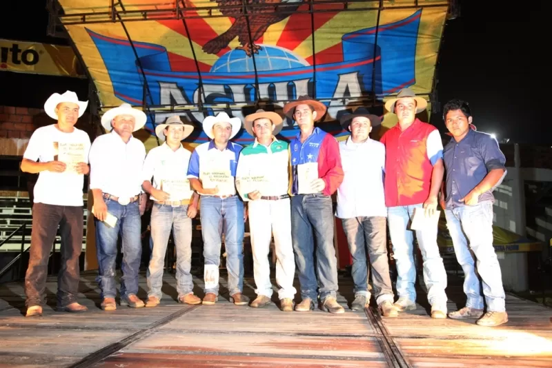 Los ganadores en la copa de Coleo El recuerdo realizado en Yopal, Casanare.