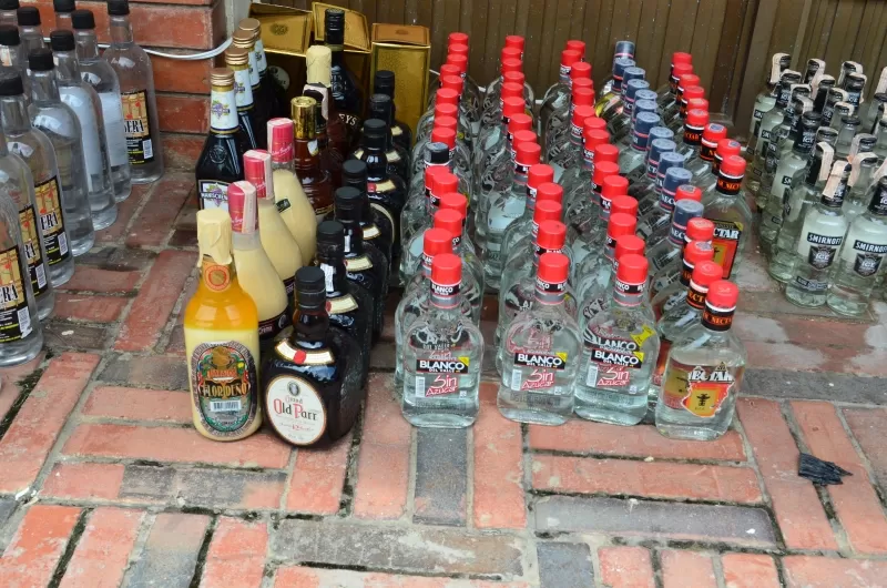 El licor fue incautado en distintos sitios de la ciudad de Arauca.